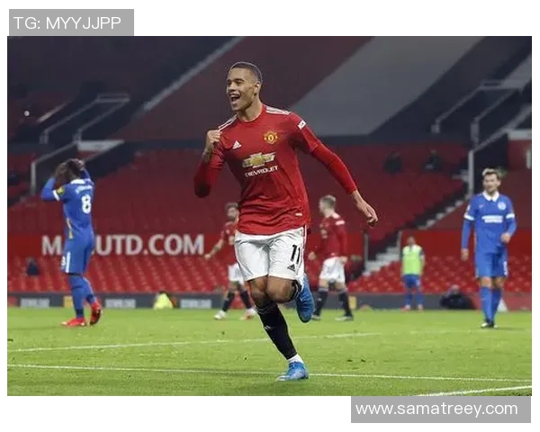 漫长的期待终于结束！汉达诺维奇脚后跟绝杀，曼联2-1险胜布莱顿